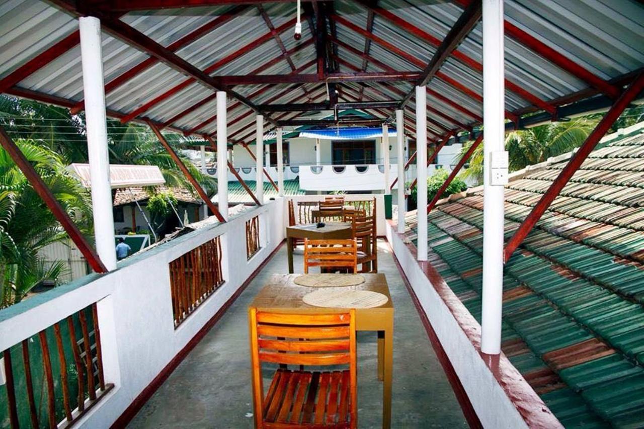 Viraj'S Garden Hotel แทนกาลเล ภายนอก รูปภาพ